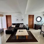 Luxurious 3-Bedroom Penthouse With Ocean Views In Cartagena