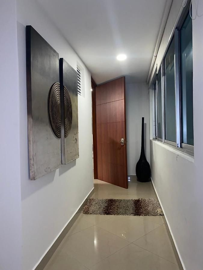 Luxurious 3-bedroom Penthouse With Ocean Views In Apartamento Cartagena