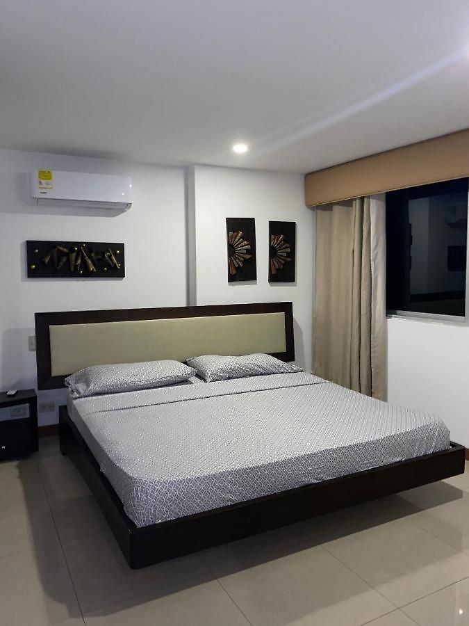 Luxurious 3-bedroom Penthouse With Ocean Views In