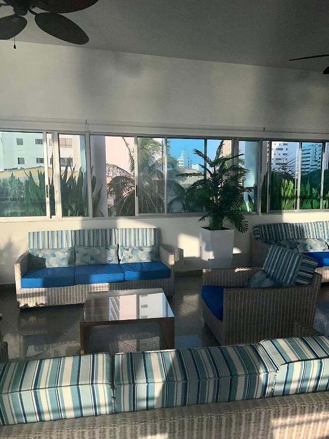 Luxurious 3-bedroom Penthouse With Ocean Views In *