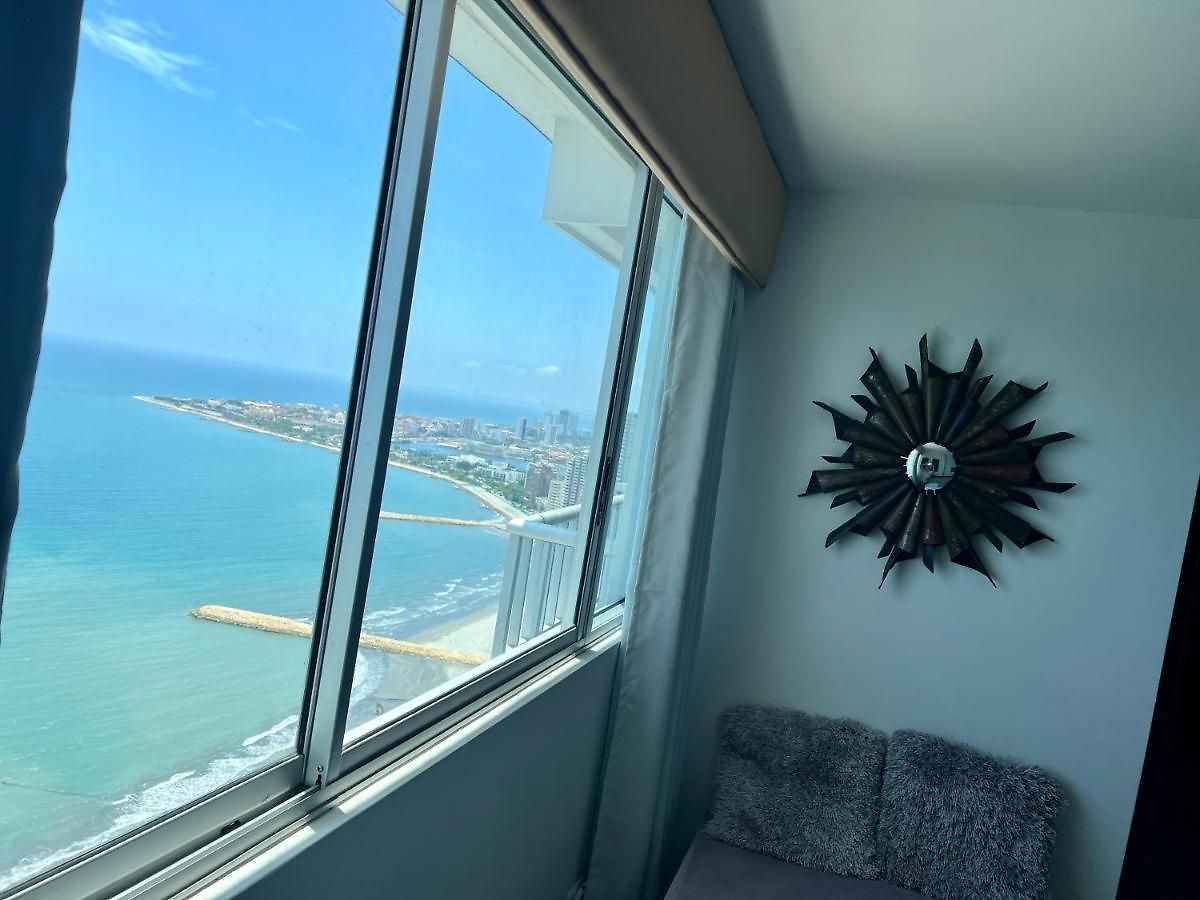 Apartamento Luxurious 3-bedroom Penthouse With Ocean Views In Cartagena