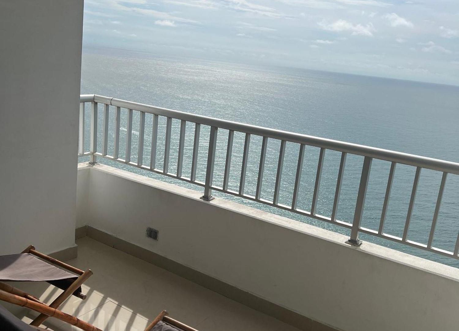 Apartamento Luxurious 3-bedroom Penthouse With Ocean Views In Cartagena