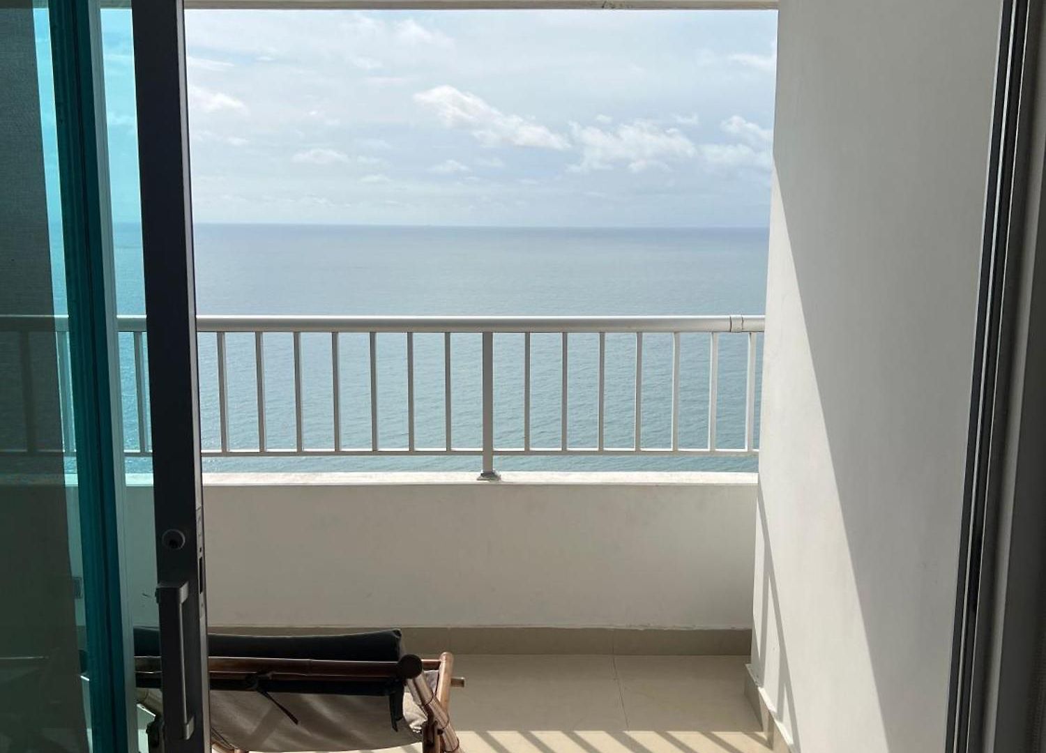 Luxurious 3-bedroom Penthouse With Ocean Views In Cartagena