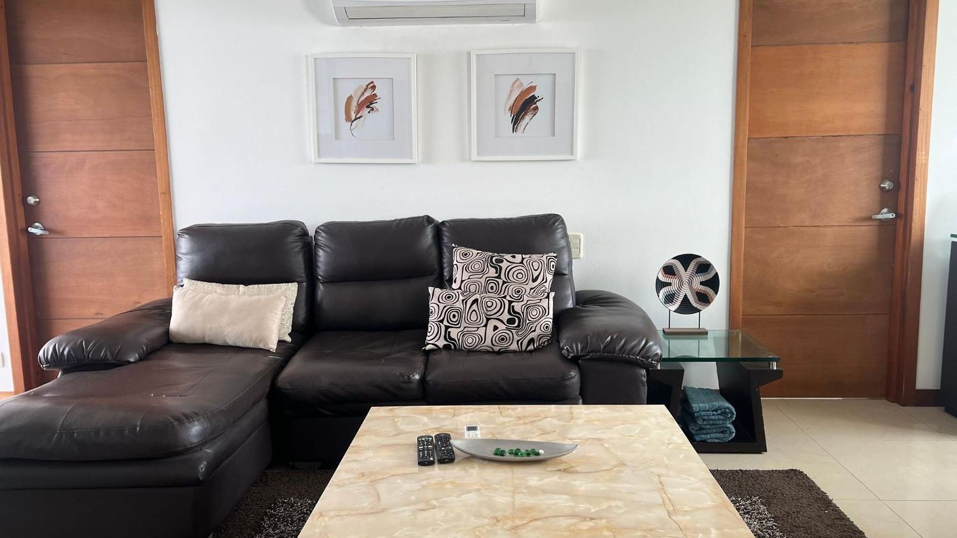 Luxurious 3-bedroom Penthouse With Ocean Views In Apartamento Cartagena